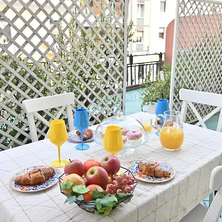 Izzhome Terrace Apartman *