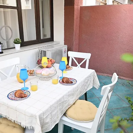 Izzhome Terrace Apartman *