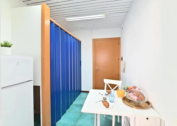 Izzhome Terrace カリアリ